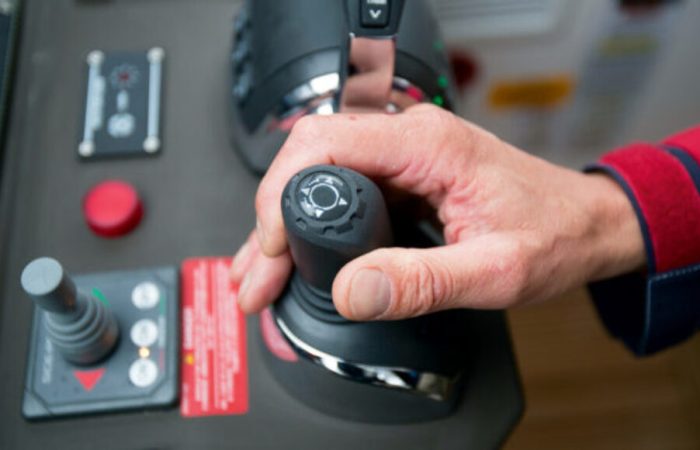 Bow Thruster Control (1)