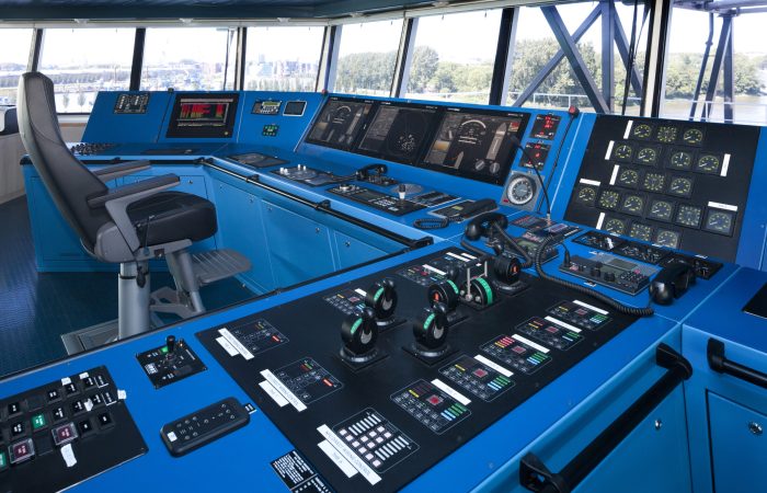 Defence vessel automation